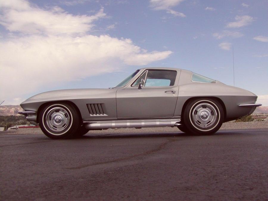  Chevrolet Corvette Stingray 1967 года  (фото 21 из 26)